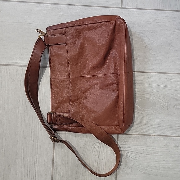 Fossil VTG 90s Crossbody Leather Bag - Picture 3 of 5